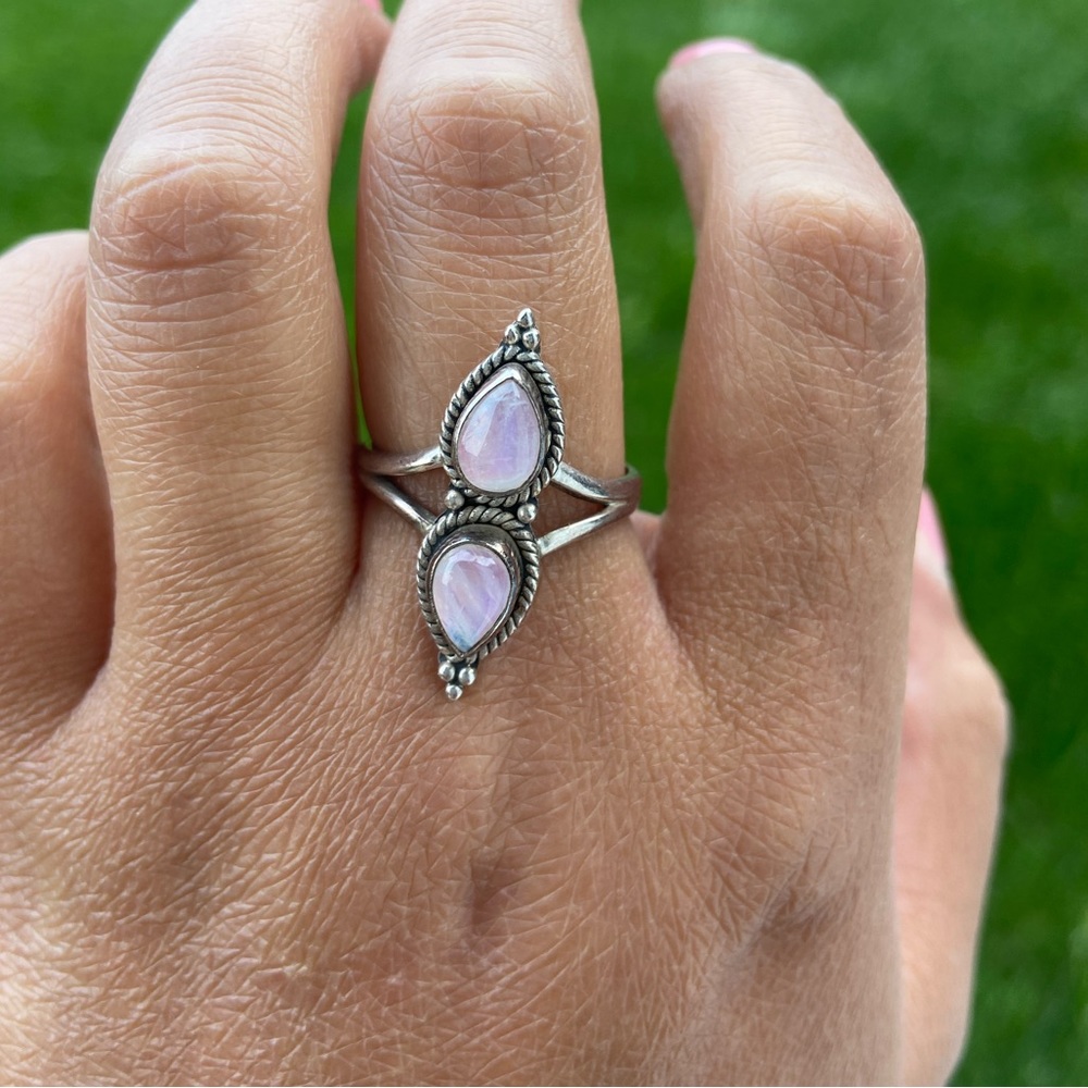 Pink moonstone ring - Picture 2 of 5